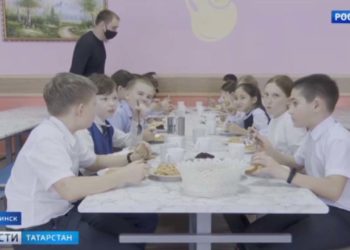 Роспотребнадзор и прокуратура проверили организацию питания в школах Заинска