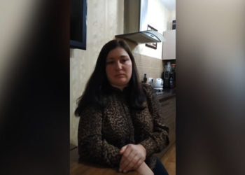 Жительницу Казани выбросило из троллейбуса от удара током