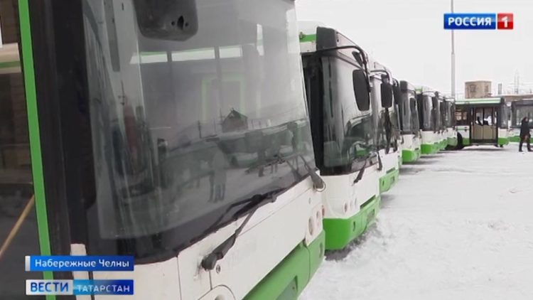 В Челнах перевозчики жалуются на нерентабельность больших автобусов