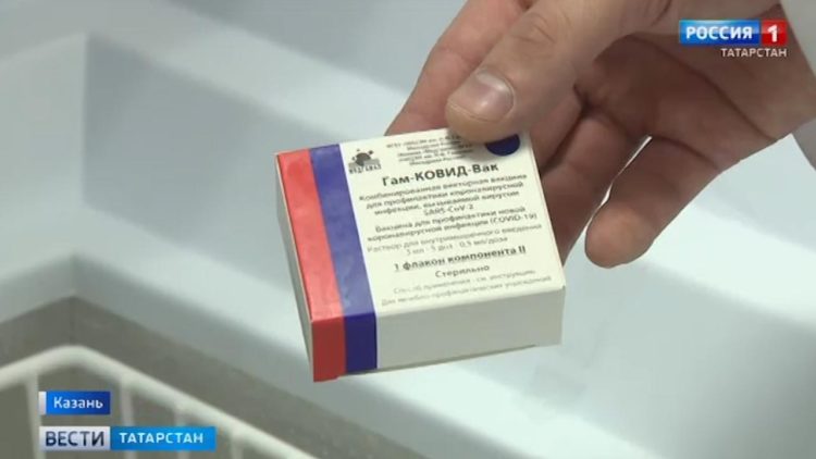 Жители Татарстана жалуются на затопленные улицы и дворы