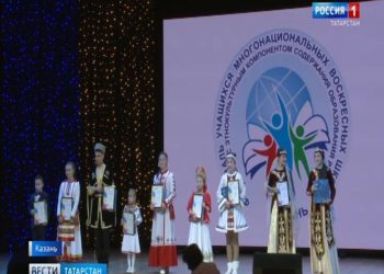 В Казани воспитанники воскресных школ продемонстрировали на сцене культуру разных народов России