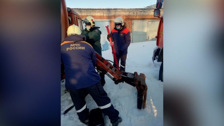 В Лаишевском районе рабочего насмерть придавило стрелой манипулятора