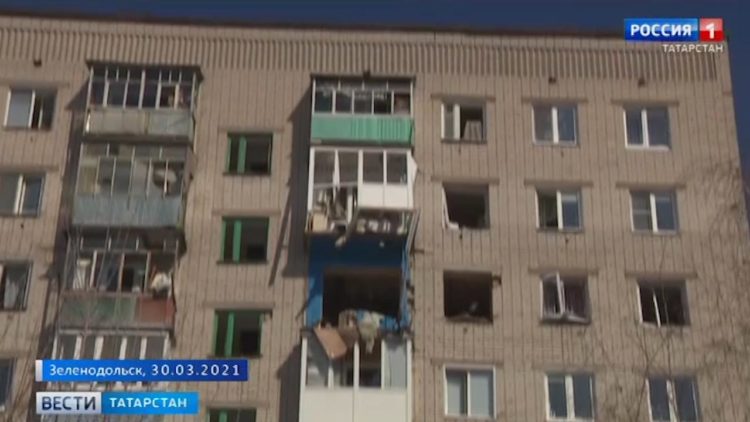 В Зеленодольске жильцы дома, где взорвался газ, смогли попасть в квартиры