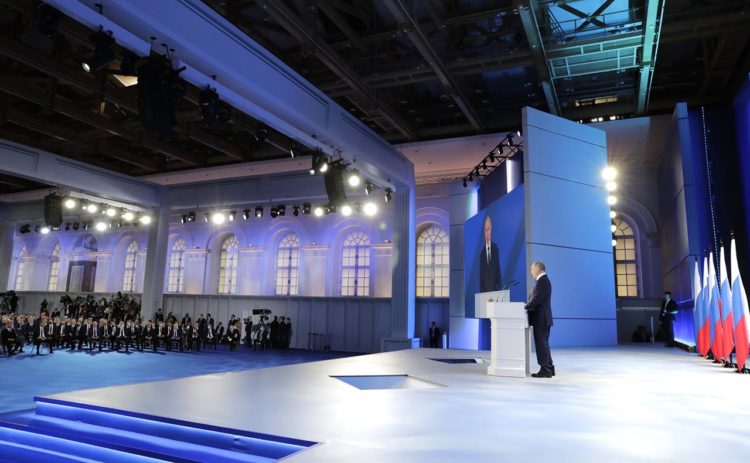 Путин: России необходим собственный щит в сфере эпидемиологической безопасности