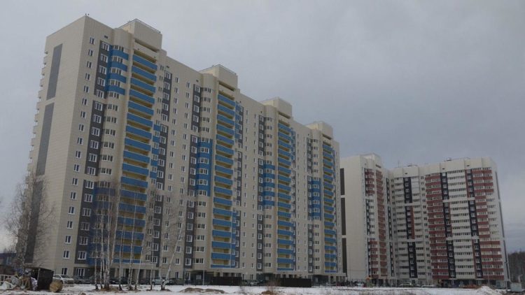 Жильцов дома, пострадавшего при взрыве в Зеленодольске, начали заселять в новостройку