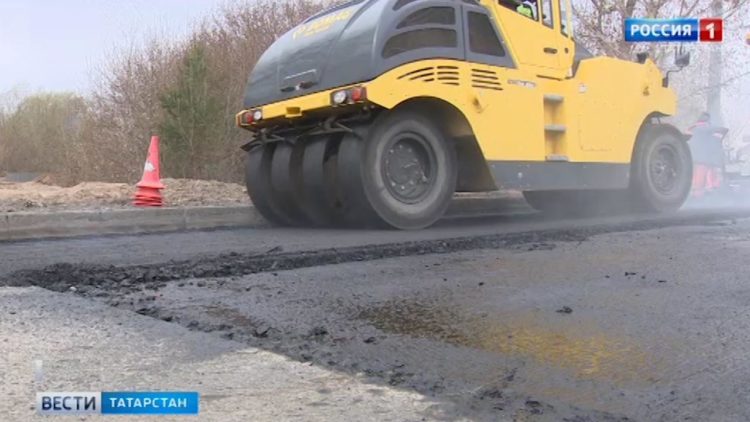 Спасатели жизней: в Казани чествуют сотрудников скорой помощи