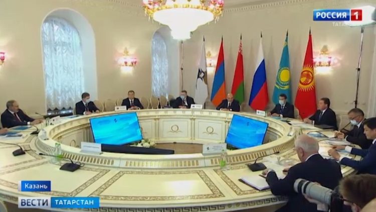 Главы правительств стран ЕАЭС съехались на саммит в Казань