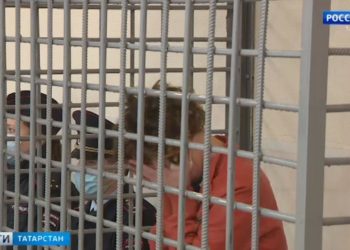 Безликий Шишкин: вандалы повредили памятник художнику Шишкину в Челнах