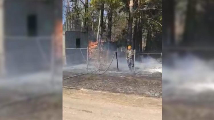 На кладбищах под Челнами произошли пожары