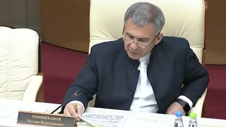 Рустам Минниханов об антиковидных ограничениях: «Никаких послаблений. Никому!»