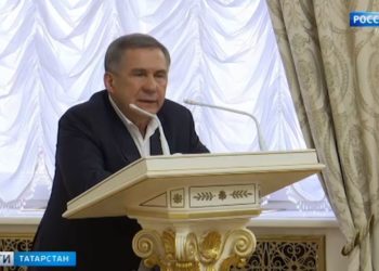 Рустам Минниханов встретился с участниками кадрового резерва России