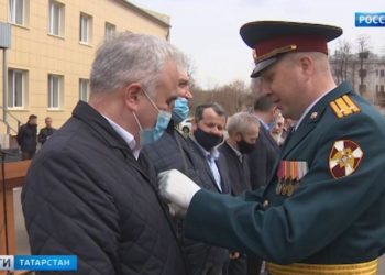 Спасатели жизней: в Казани чествуют сотрудников скорой помощи