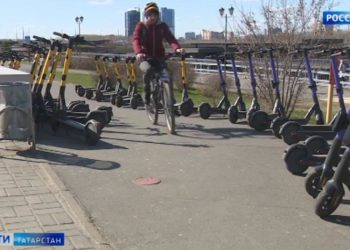 Двухколесный бум: Казань заполонили брошенные электросамокаты