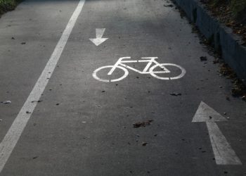 В Набережных Челнах пьяные нападают на детей-велосипедистов