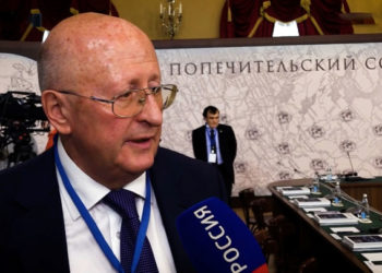 Гинцбург: вакцинация Путина «имела положительный резонанс»
