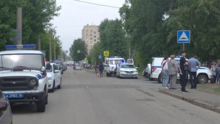 В Казани эвакуируют школы №20 и №34