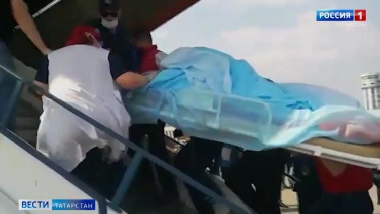 Пострадавших при стрельбе в школе Казани доставили в Москву