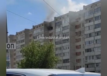 В Казани загорелась квартира в многоэтажке на Декабристов