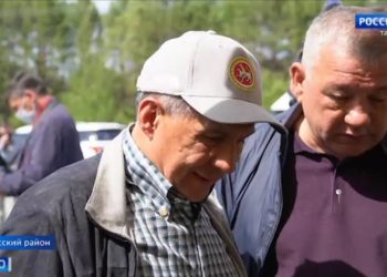 Минниханов оценил ход посевной в Спасском и Алексеевском районах