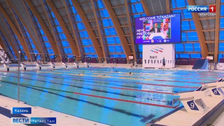 Новый президент ФИНА прибыл в Казань с рабочей поездкой