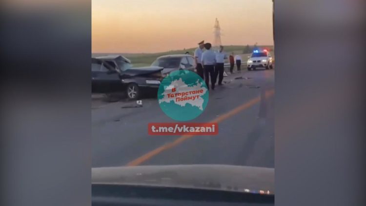 На трассе в М7 Татарстане столкнулись три автомобиля