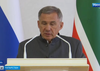 Минниханов поздравил ватерпольный клуб «Синтез» с чемпионством России