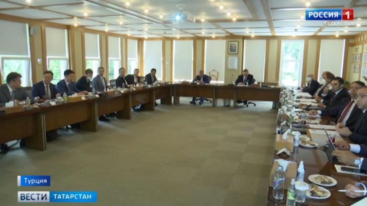 В Казани начали проводить вакцинацию во дворах домов