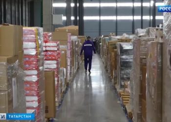 Очередь по незнанию: иностранные граждане штурмуют миграционные службы Казани
