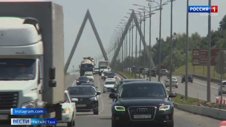 Временные трудности: в Минтранспорте объяснили 9-ти балльные пробки при въезде в Казань