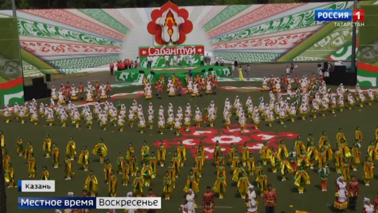 Несменные традиции: в Казани отпраздновали Сабантуй