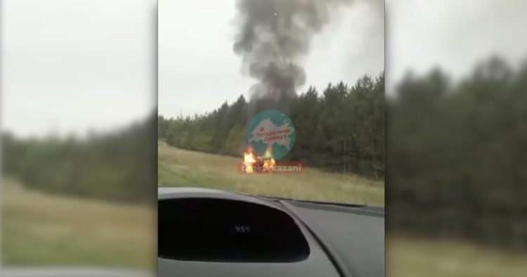 В Татарстане водителя чудом спасли из горящей машины