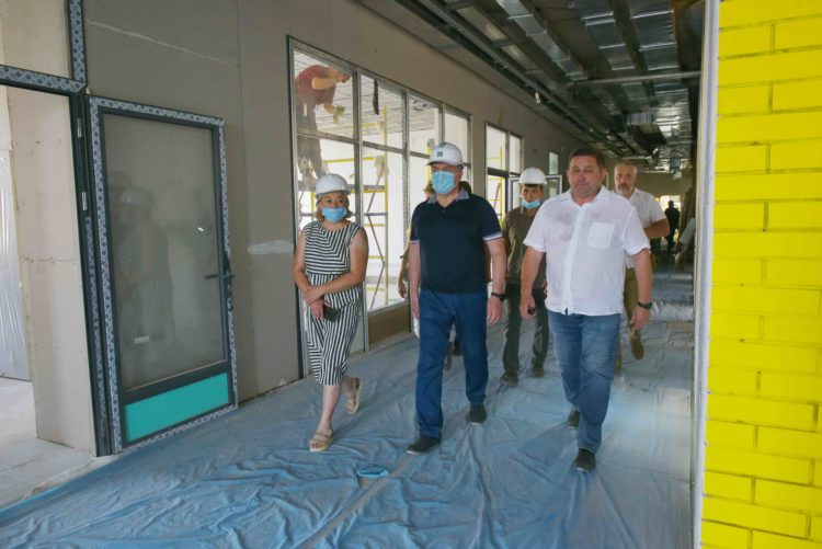 Строительство гимназии в Замелекесье завершено уже на 80%