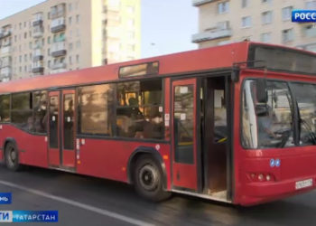 Казанцы жалуются на закрытые в метро пункты пополнения транспортных карт