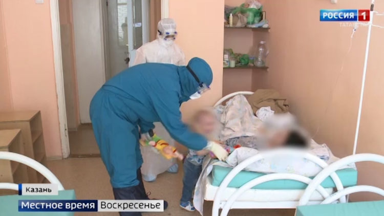 Дети в красной зоне: медики рассказали, как COVID-19 поражает самых маленьких