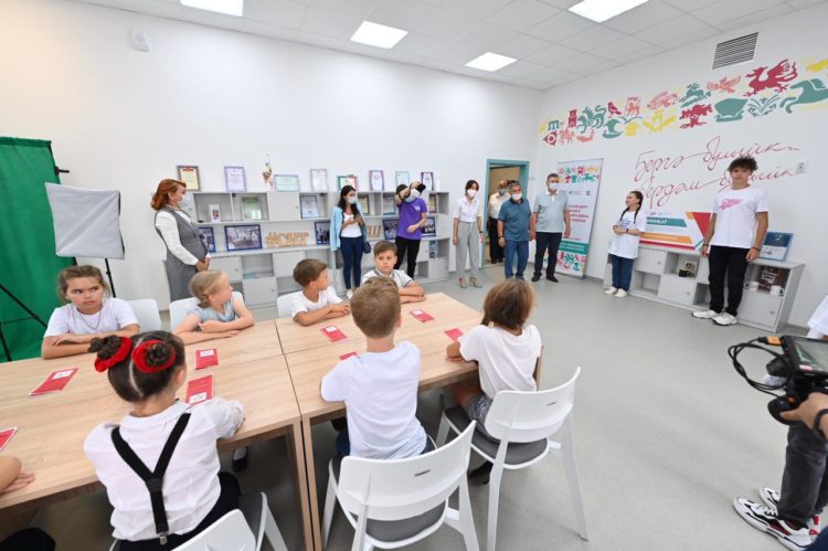 Рустам Минниханов посетил Центр детского творчества в Нурлате