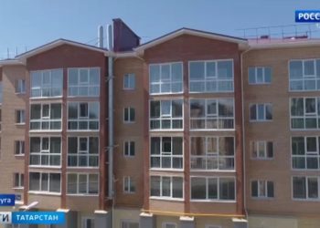 Рустам Минниханов поздравил татарстанцев с Днем семьи, любви и верности