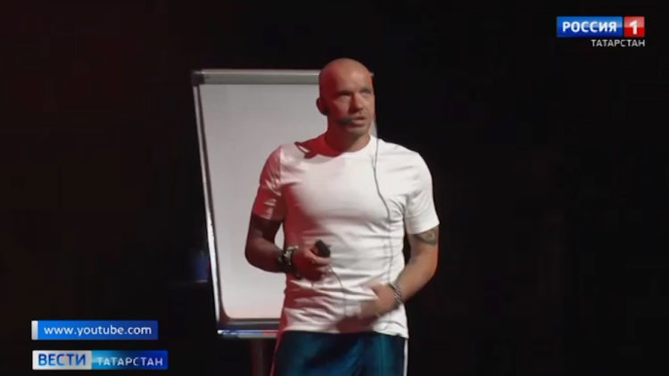 Психологи, медитации, помощь юристов: обманутые вкладчики рассказали, как справляются с последствиями краха Finiko