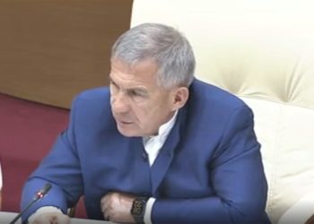 Рустам Минниханов раскритиковал муниципалитеты за состояние парков и скверов