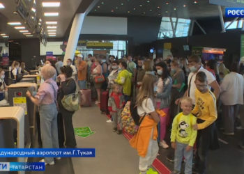 Из-за бушующего шторма на юге страны десятки татарстанцев не могут вылететь в Сочи