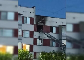 Два человека пострадали в результате пожара в жилом доме в Набережных Челнах