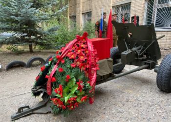 Найденные под Ржевом останки челнинского бойца захоронили рядом с могилой супруги