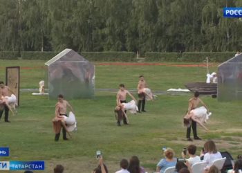 В Нижнекамском районе бездомные псы перегрызли сотни домашних кур