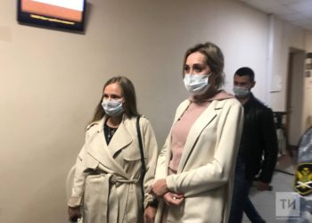 Одну из лидеров Finiko Дину Габдуллину доставили в Вахитовский суд