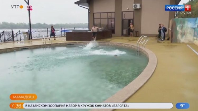 В Мамадыше открылся трехуровневый бассейн с подогревом