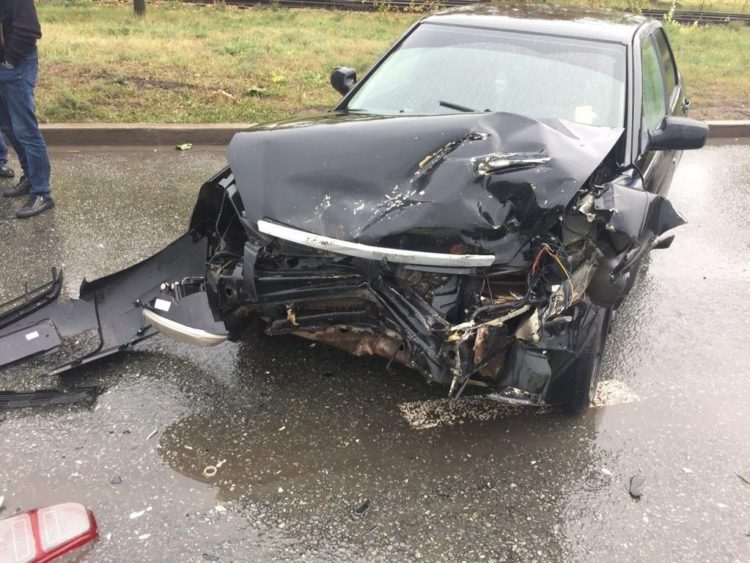 В Челнах при столкновении двух легковушек пострадал 5-летний ребенок