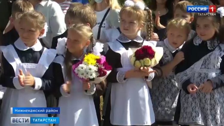 В Нижнекамском районе в школы пошли более 3,5 тысяч первоклассников