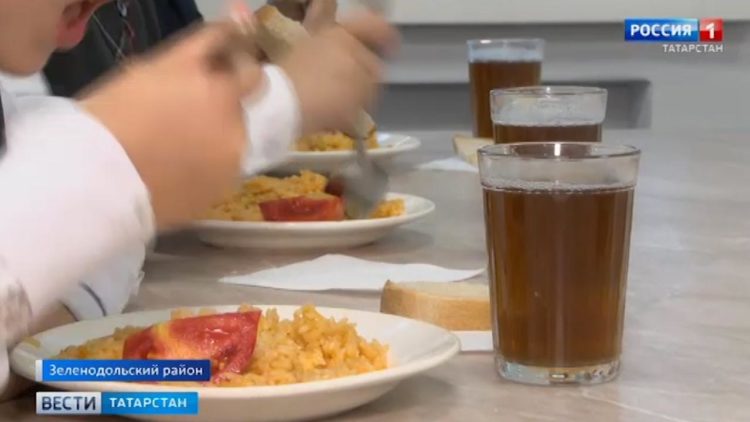 Леонид Слуцкий показал, как поживает его щенок Квара