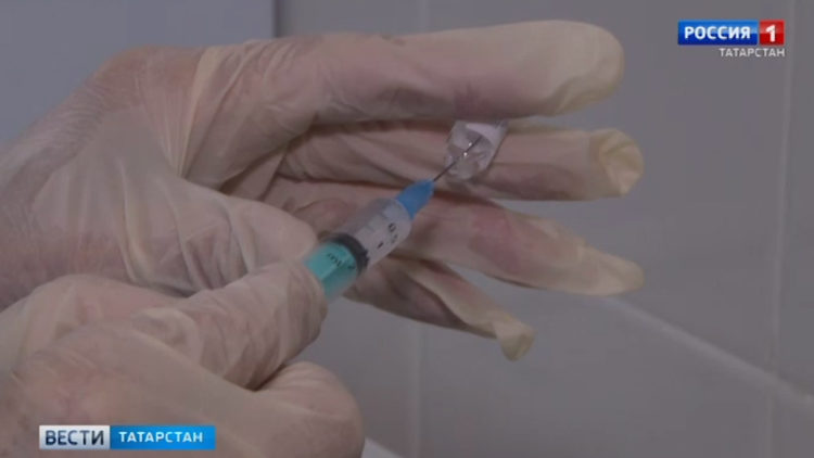 В школах и детских садах Татарстана начали прививать от гриппа и ОРВИ