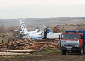 В Татарстане упал самолет с парашютистами