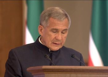 Минниханов заявил об учреждении новой госнаграды «Родительская доблесть»